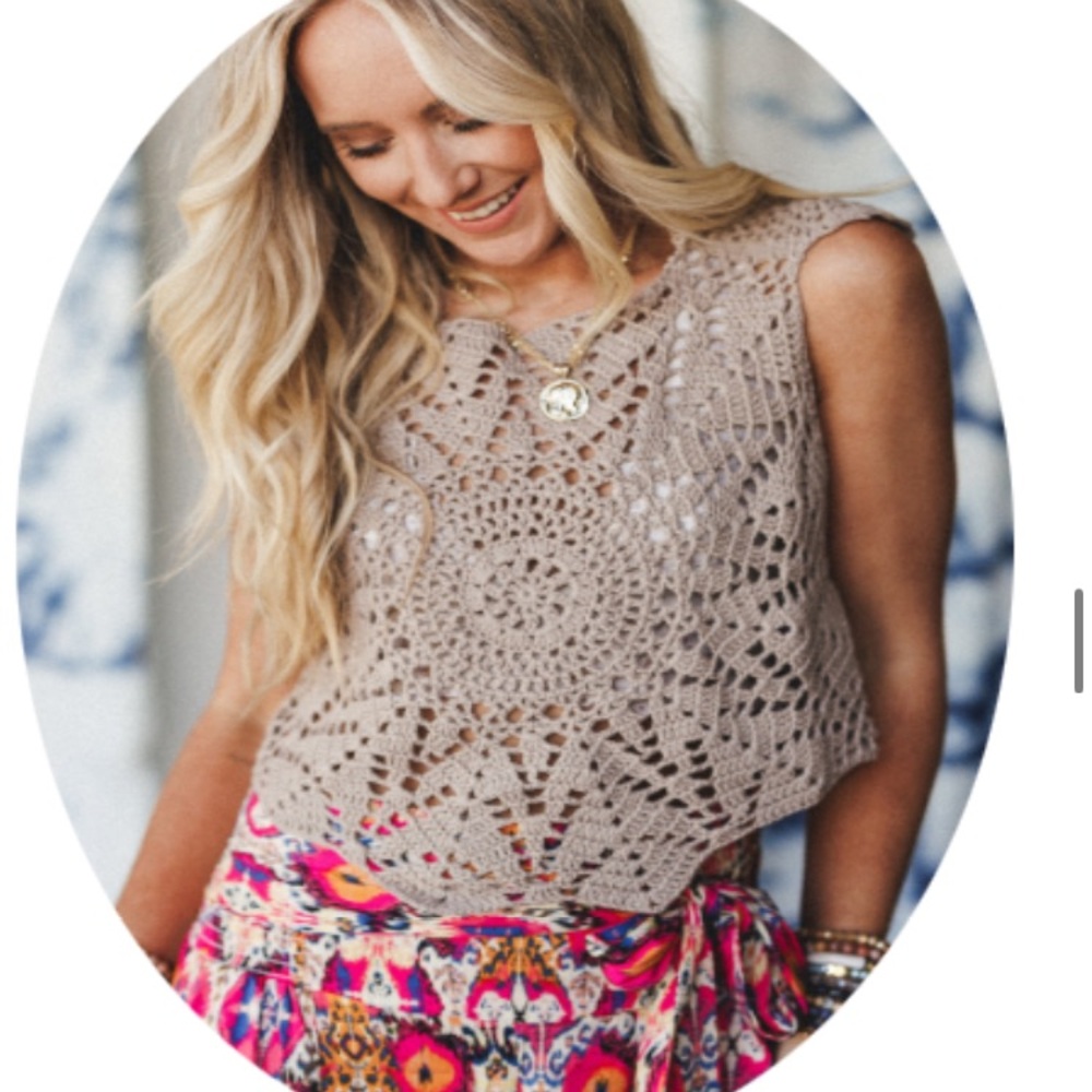 Nova Crochet Beige Top